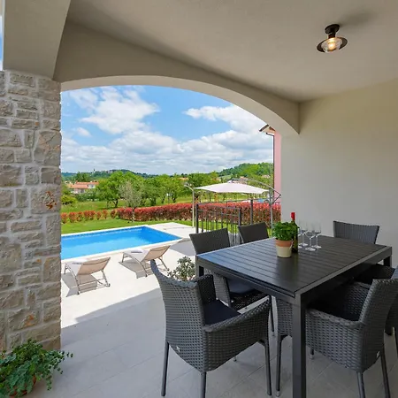 Villa Beautiful Bartol With Pool And View In Pazin Trviz