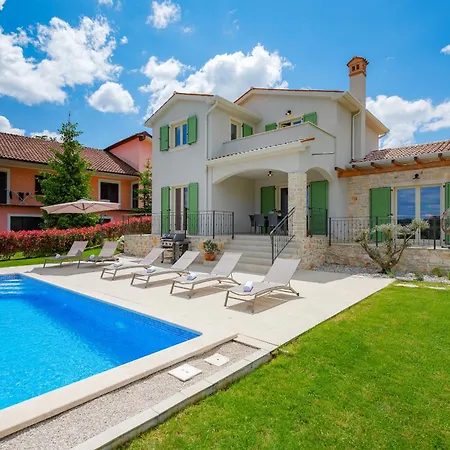 Beautiful Bartol With Pool And View In Pazin *