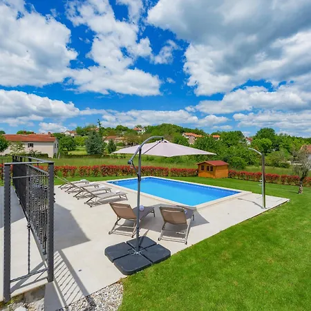 Beautiful Bartol With Pool And View In Pazin * Trviz